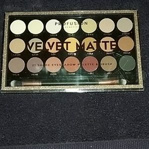 Profusion Velvet Matte Eye Shadow 21 Shades ~ NIB